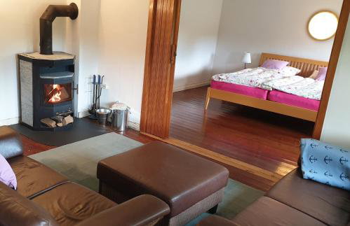 Der kleine Fuchshof mit Hund, Pferd und Huhn - Photo 5