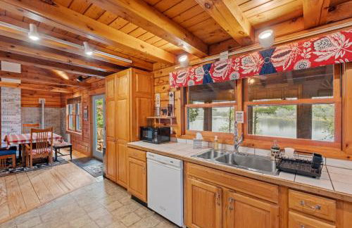 Hermit Lake Winter Retreat Ski, Skate & Game Room - Foto 18