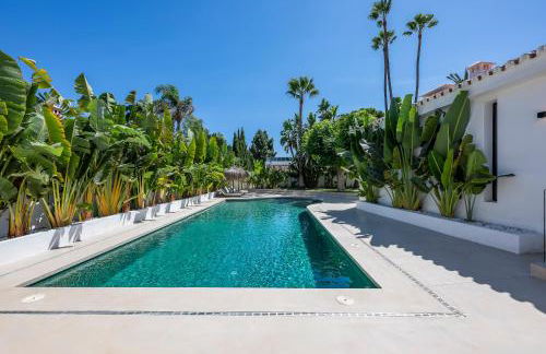 Villa Peman Luxurious Beachside Villa - Foto 5