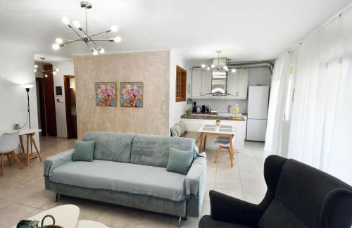 Lux Mint Apartment - Sea View - 3BR - Free Parking - Photo 3