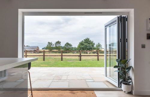 Apartment in the Countryside with Hot Tub - Photo 1