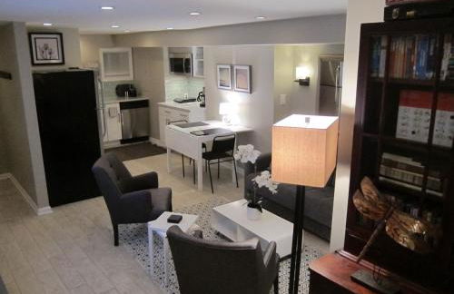 Stylish Renovated Flat, Central, Walk to DC Sights - Foto 11