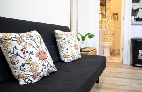 Comfy Studio in Sandy Utah Pvt Entry WFH B - Foto 5