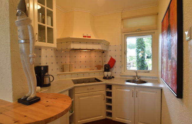 A Detached Bungalow With Outdoor Fireplace, Covered Terrace and Pond in a Forest Plot - Photo 20