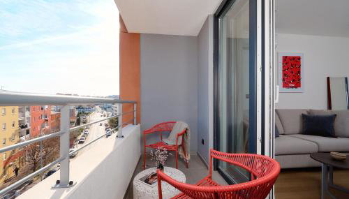 Urban Nook Design Apartments - Private Garage Parking - Foto 4, Garden view