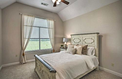 Home with Game Room and Fireplace 14 Mi to McKinney! - Foto 17