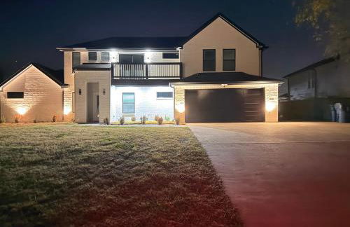 Cozy Lakeview Retreat Home - Photo 1