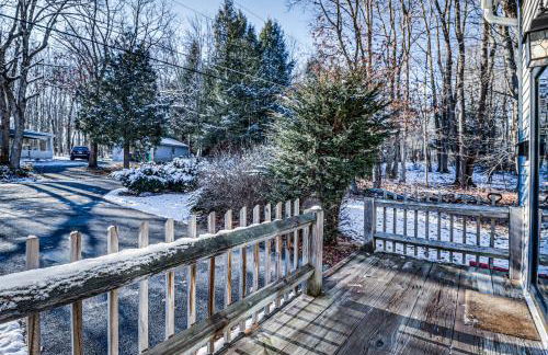 Lake Access and Private Hot Tub at Poconos Home! - Foto 36