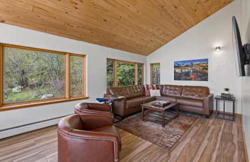 Secluded Mtn home by Purg, Hot Tub, Views! Pets ok - Foto 16