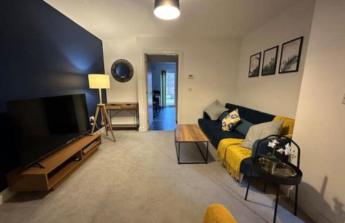 Homely 3-Bed Retreat Convenient Parking - Foto 7