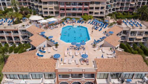 Résidence Pierre & Vacances l'Ange Gardien - Foto 1, sunbed