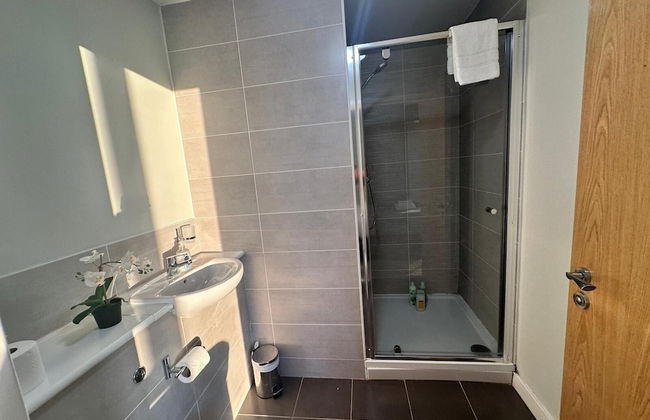 Adelphi Wharf Apartments by Beehosting - Photo 61