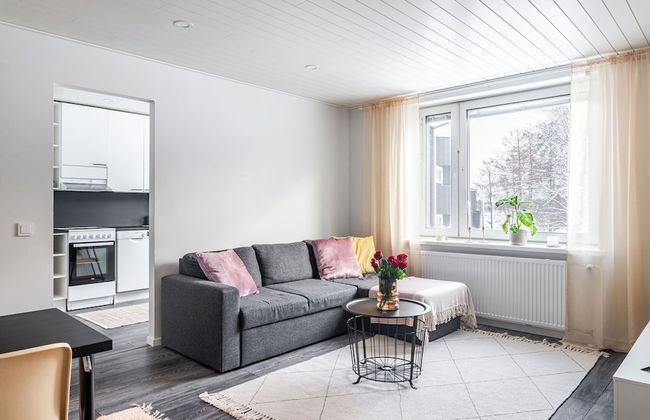 Bright 1BR Apartment next to the Beach - Photo 14