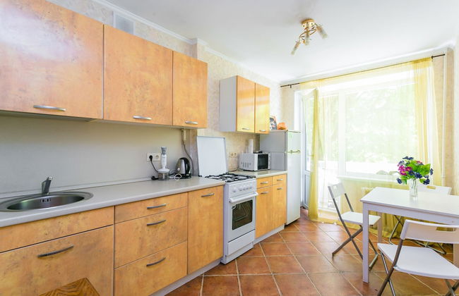 Apartment on Tryokhgorny Val - Photo 13