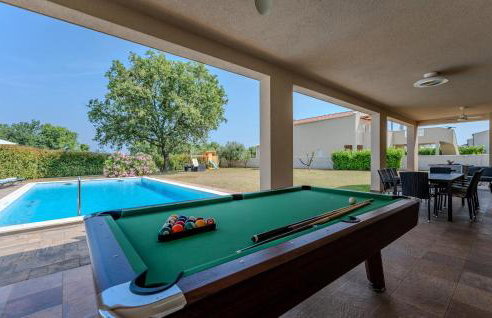 Awesome Home In Brtonigla With Sauna - Photo 26