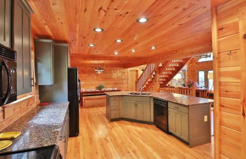 Mountain Gem, Hot Tub, Fire Pit, Views, Starlink Wi-fi - Foto 30