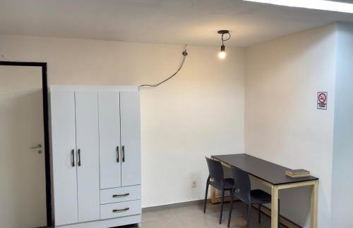 13 - ESTÚDIO COMPLETÍSSIMO na Savassi, Cozinha montada, Perto de tudo! - Foto 17