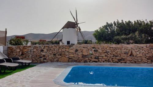 Encantadora casita con molino y piscina - Foto 2