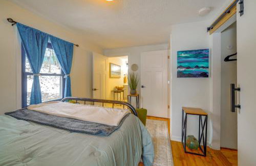 Walk to Dtwn Fayetteville Family Home with Fire Pit - Foto 15