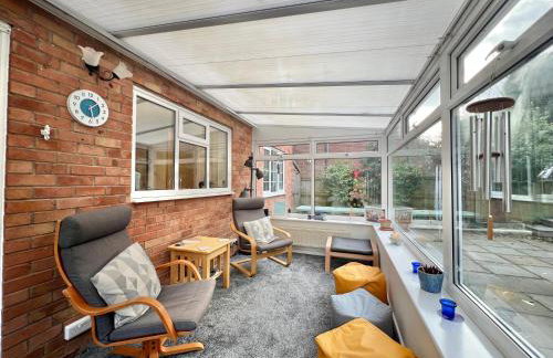 4 Bed Retreat with Balcony & Estuary views - Photo 28