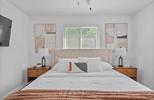 Luxury 5BR Cincinnati, Sleeps 12, Crib, Home Gym, Fenced Backyard - Foto 4