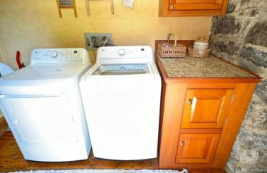 Historic 1818 Riverfront Cottage - Foto 18