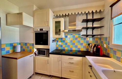 L'Escapade, Quartier Calme, Proche Bord de Mer - Foto 5