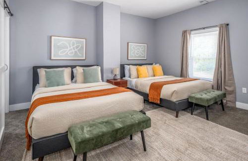 Walnut Hills, 5min to UC, Sleeps 7ppl, Lux Beds, Smart TVs - Foto 2