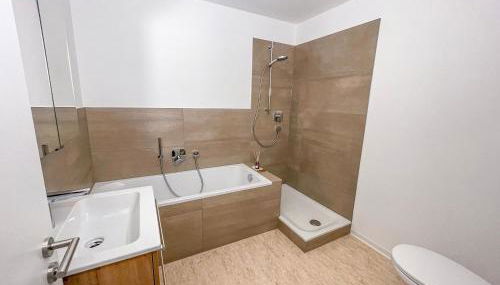 Alb-Suite Family Friendly Premium 2BR Apartment - Photo 5, Shower