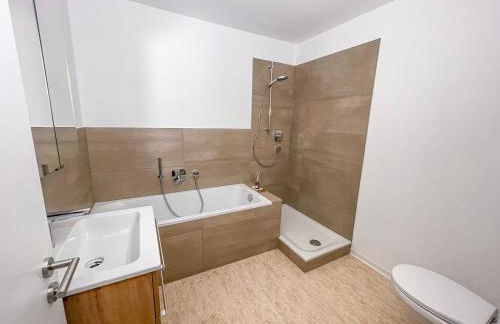 Alb-Suite Family Friendly Premium 2BR Apartment - Photo 5