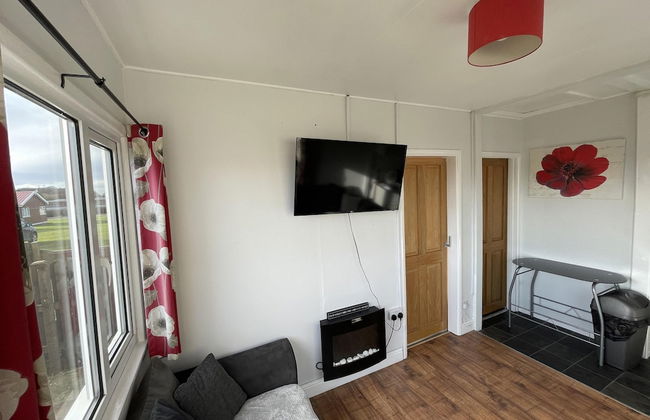 Captivating 2-bed Chalet - Foto 6