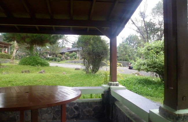 Villa Kota Bunga Seruni - Photo 1