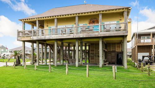 BEACHFRONT with DECK Hot Tub and View and Cargo Lift Sleeps 14 - Foto 4