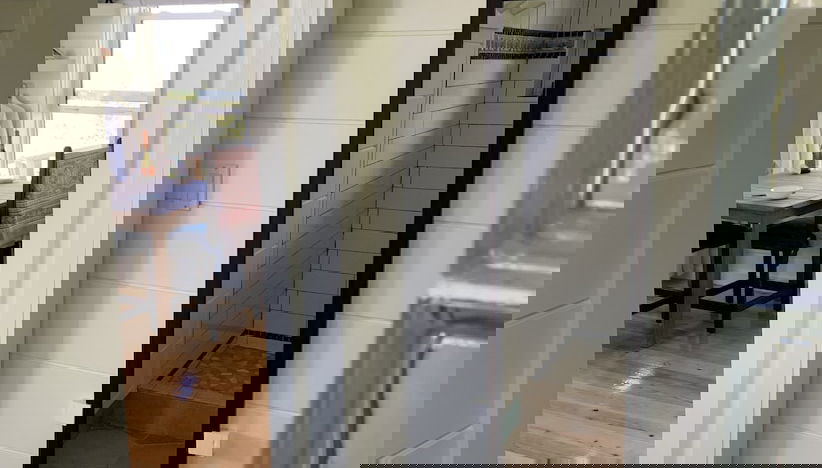 Historic Hideaway: Restored Waterfront Estate - Foto 1, Imagen principal