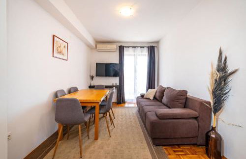 Merita Apartments with Pool - Photo 35