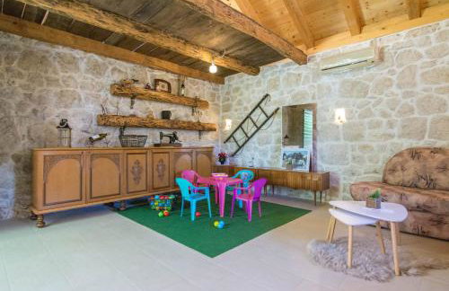 Villa Milena with heated pool and jacuzzi - Photo 19