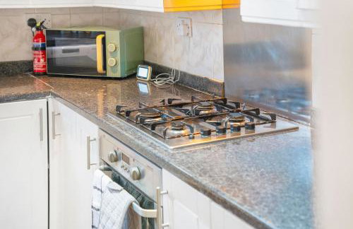 NEW! 4BR in Stafford Place - Foto 30