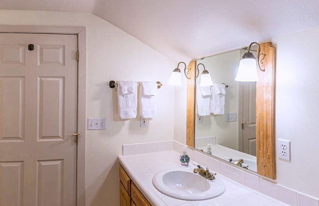 Oak Tower Townhouse-1.5 Blocks to OSF - Foto 10