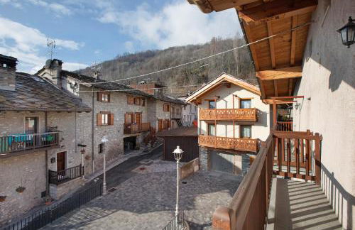 Tra Montagna e Città - Aosta - Foto 11