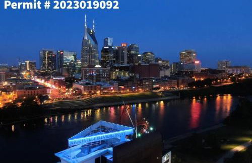 Rooftop Views - Hot Tub - Near Honky Tonks & Bars - Photo 33