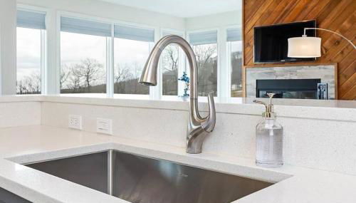 Diamond Adventure Slope Side with Foosball and Arcade at Wintergreen Resort - Foto 3