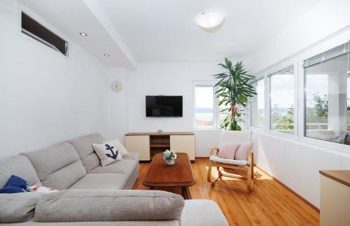 Apartment Bernarda - Photo 1