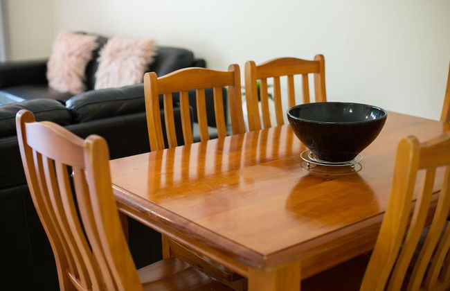 Miami Beachside Holiday Apartments - Photo 10