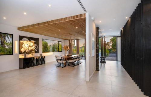 Luxury 6BR Beverly Hills Villa with Pool and Views - Photo 69