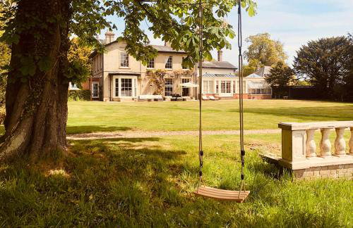 Somerleyton Meadows - Somerley House plus Hut & Hot Tub - Foto 1