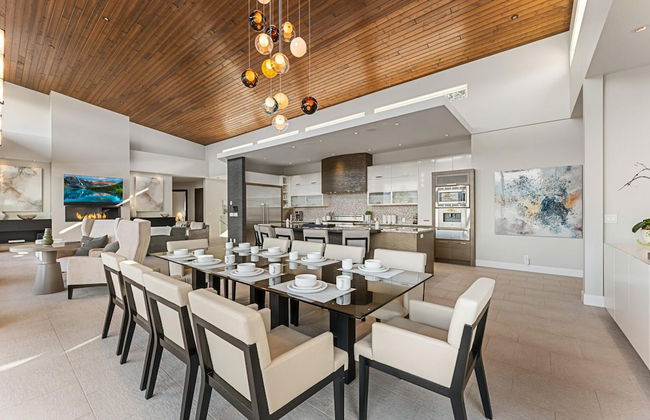 Lakeview Luxury Home in Vineyard w Infinity Pool hot tub - Photo 68