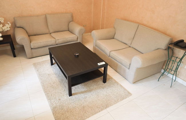 Ivory Petal Bliss 2BR Apt - Foto 33