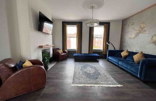 Marina Lodge - Photo 1