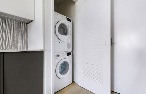 Blueground Chelsea rooftop pool nr High Line NYC-2145 - Foto 13