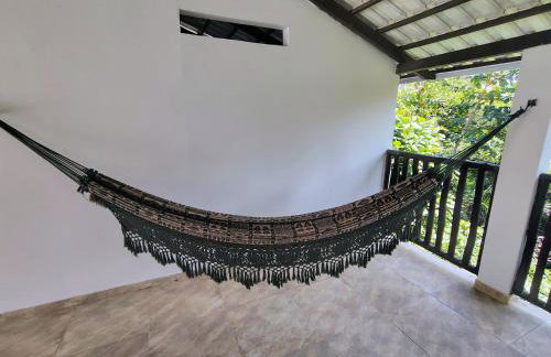 Refúgio Guarajuba, 50m da Praia, Piscina, Recarga EV, área gourmet, churrasqueira - Foto 39